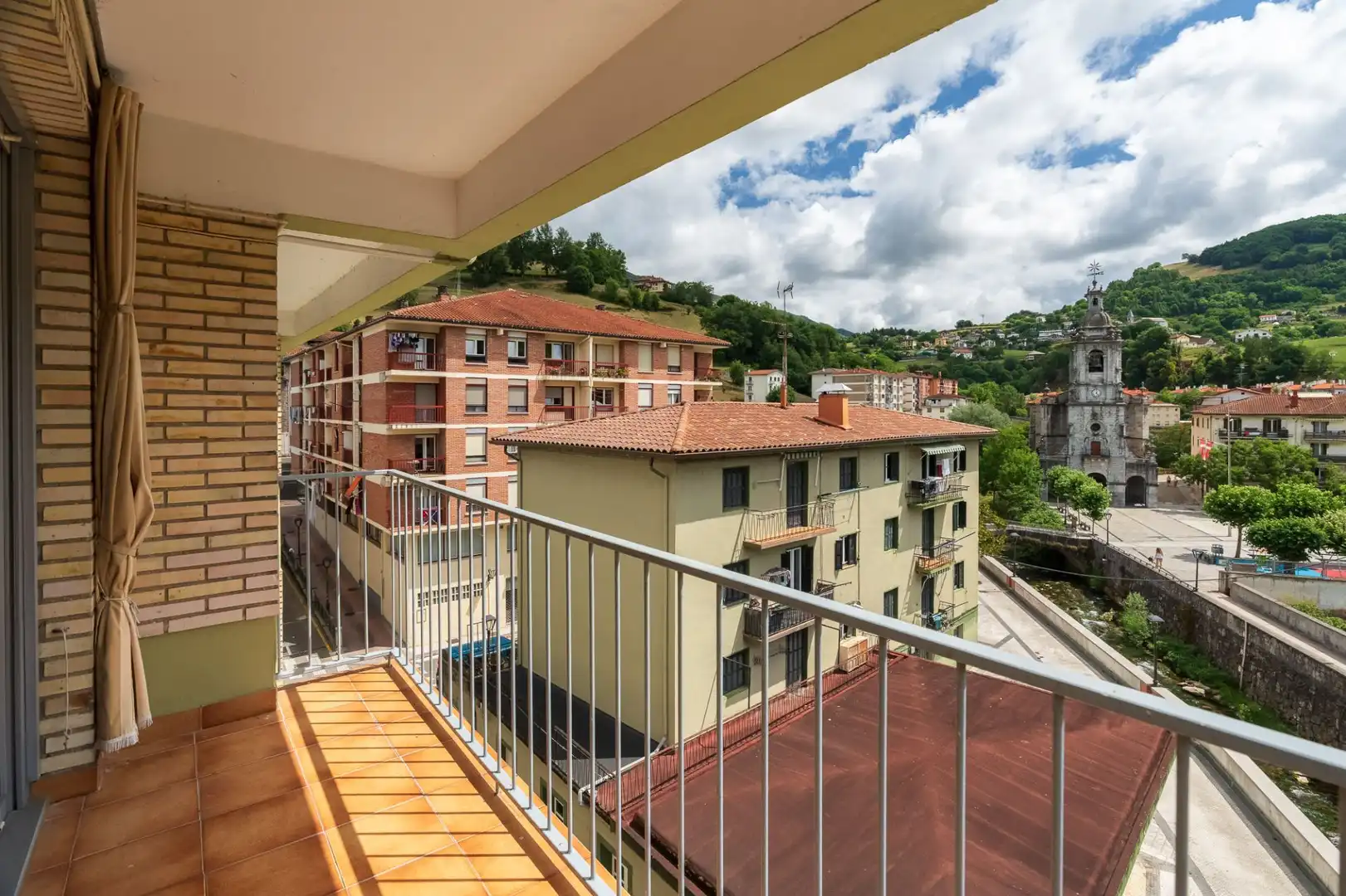 Terrasse von Wohnung zum Verkauf in Ibarra mit Heizung, Abstellraum und Möbliert