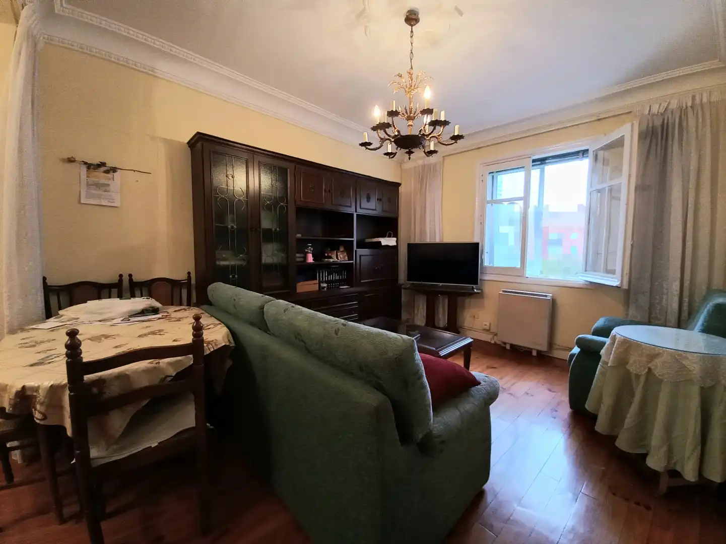 Sala d'estar de Pis en venda en Zona Sur - Barrio Cortes
