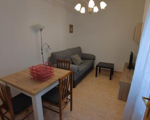 Living room of Flat to rent in  Zaragoza Capital  with Heating, Furnished and Oven