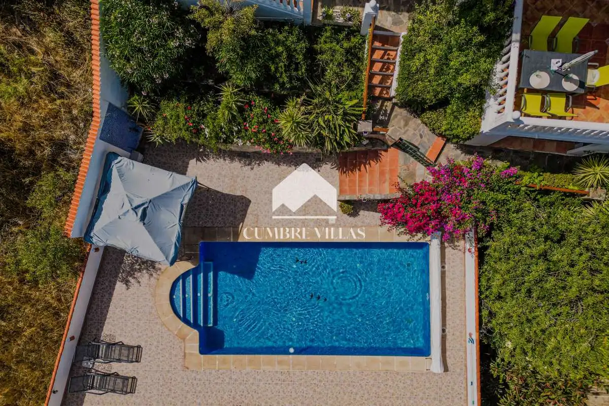 Piscina de Casa o xalet en venda en Lújar amb Jardí privat, Terrassa i Internet