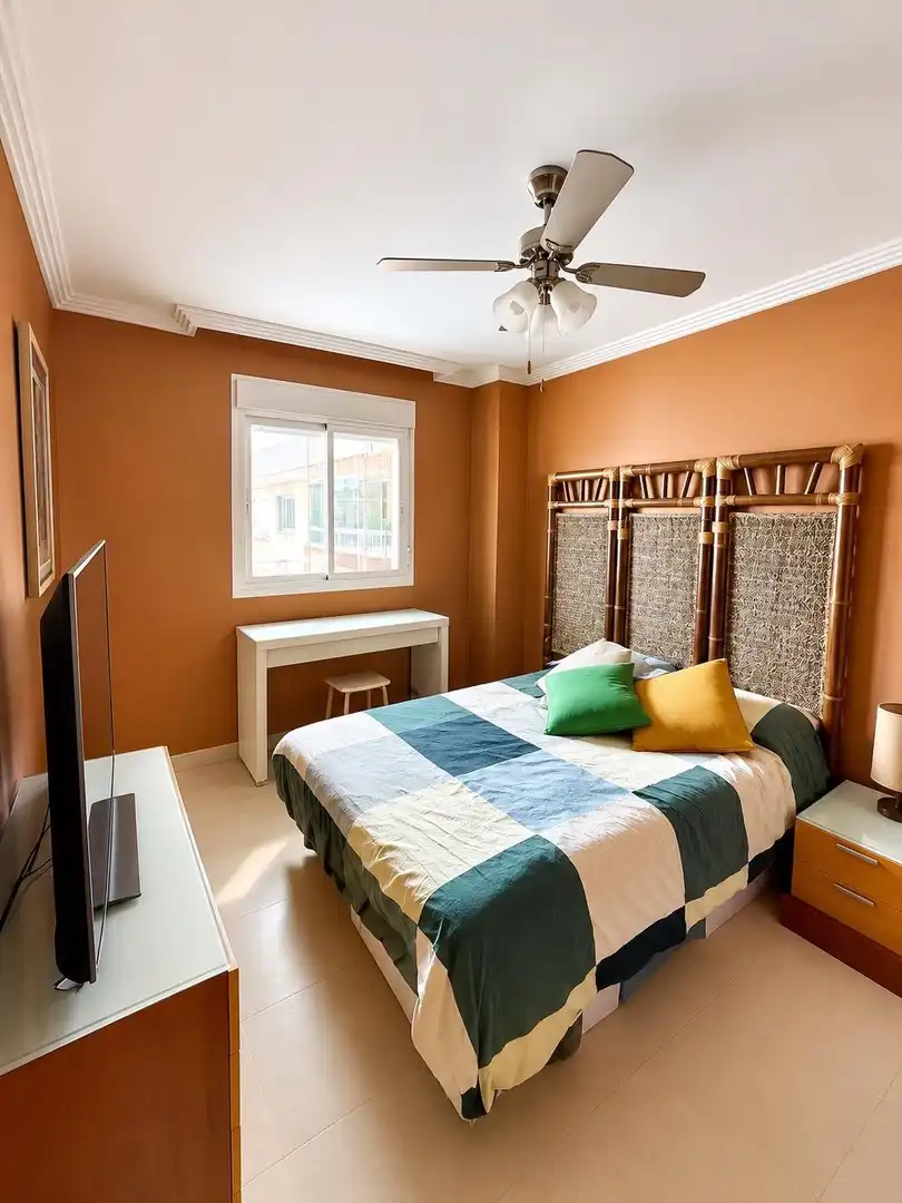 Schlafzimmer von Dachboden zum Verkauf in Málaga mit Klimaanlage, Terrasse und Abstellraum