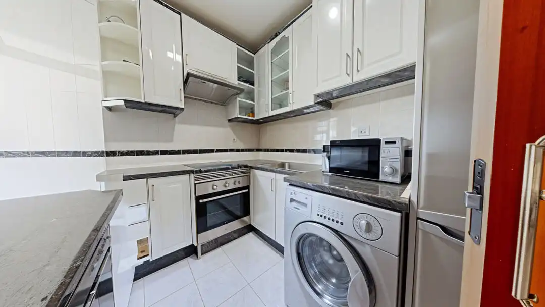 Küche von Wohnung zur Miete in Madrid mit Klimaanlage, Heizung und Terrasse