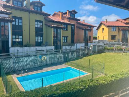 Piscina de Dúplex en venda en Ribadedeva amb Calefacció, Parquet i Traster