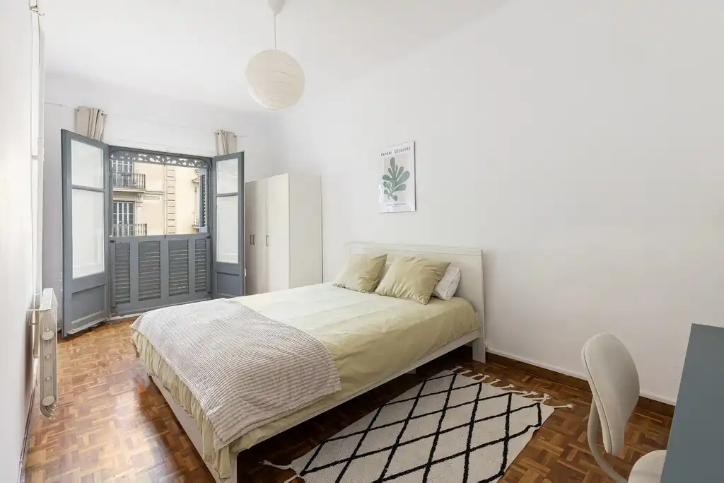 Habitación de Apartamento en venta en Barcelona con Calefacción, Parquet y Balcón