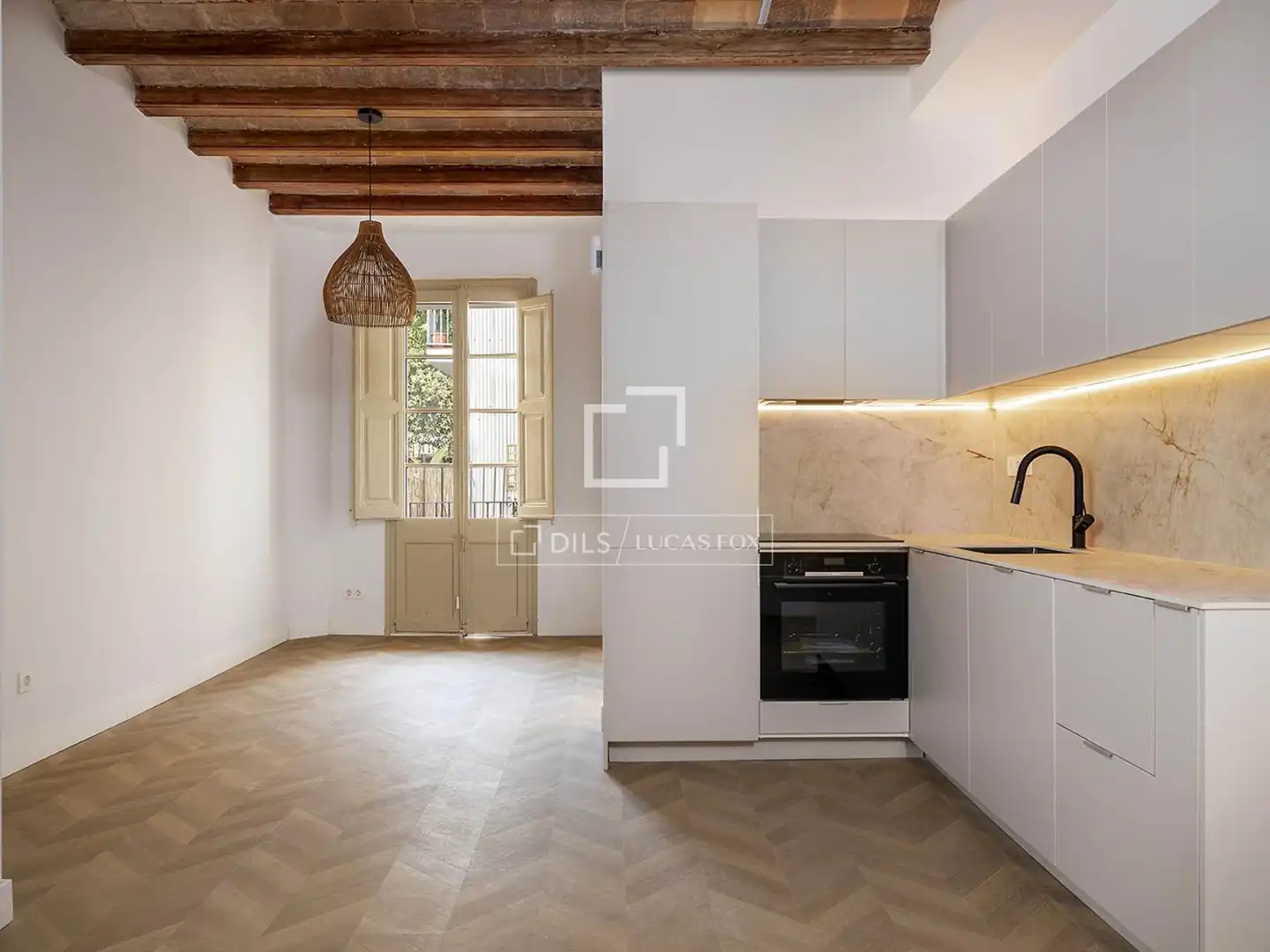 Cocina de Piso en venta en Barcelona con Aire acondicionado, Calefacción y Terraza