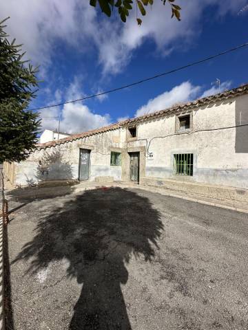Casa adosada en Venta en Tornadizos de Ávila