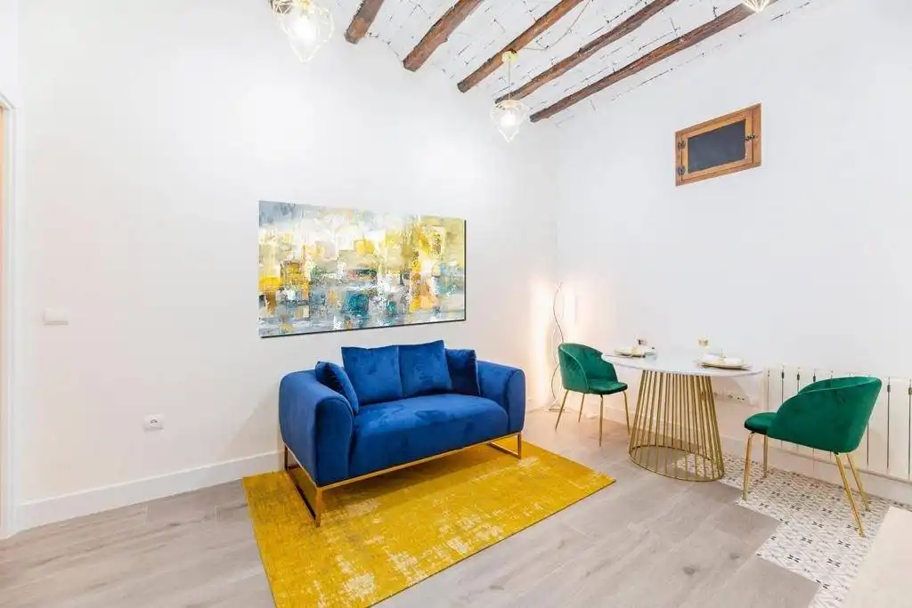 Sala d'estar de Pis de lloguer en Madrid amb Aire condicionat, Calefacció i Moblat