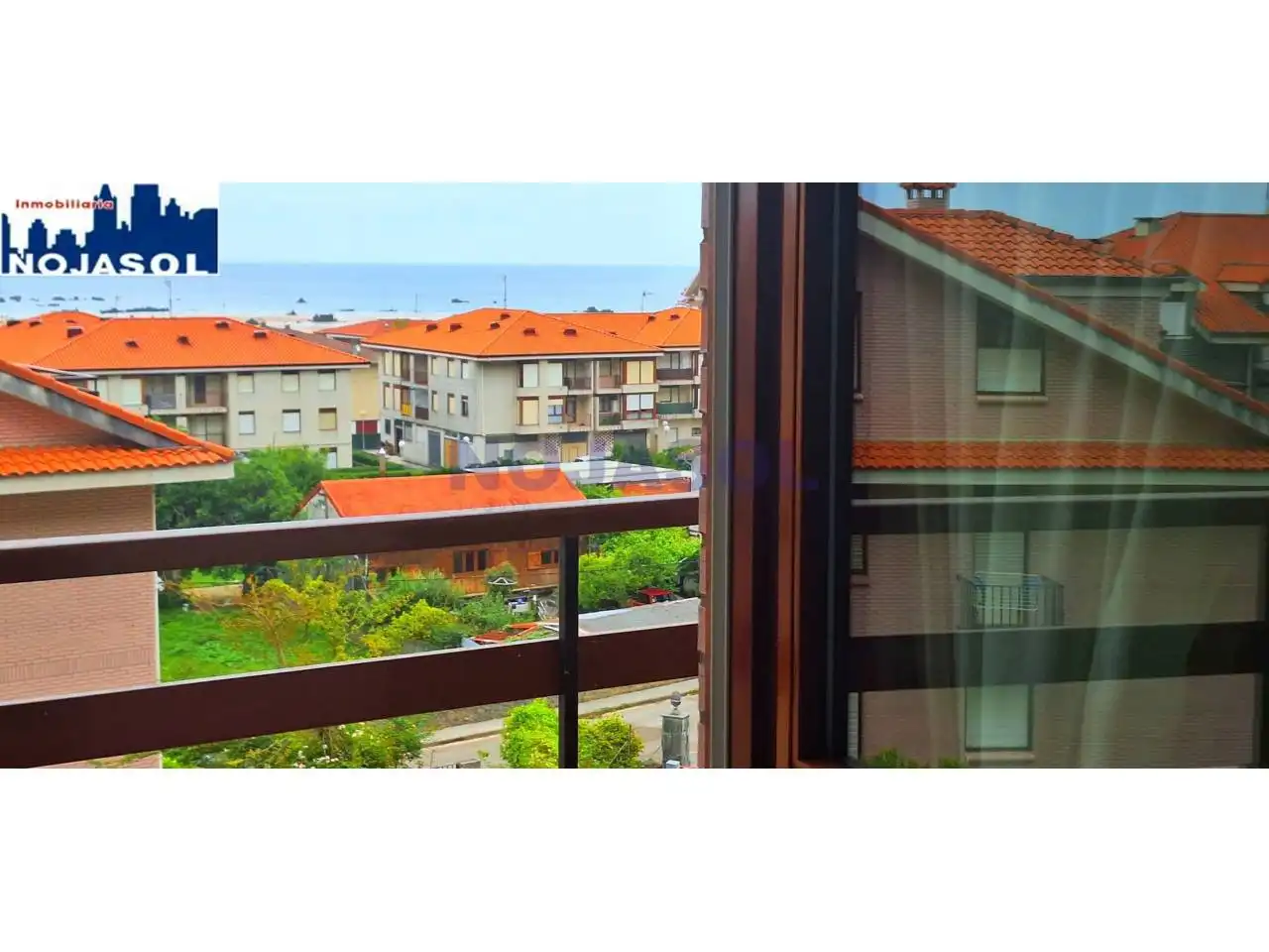 Vista exterior de Apartament de lloguer en Noja amb Calefacció, Terrassa i Moblat