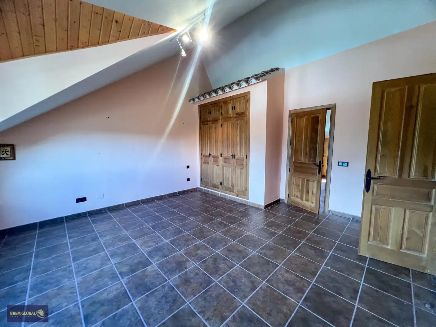 Houses for sale in Navalafuente  with Heating, Private garden and Storage room