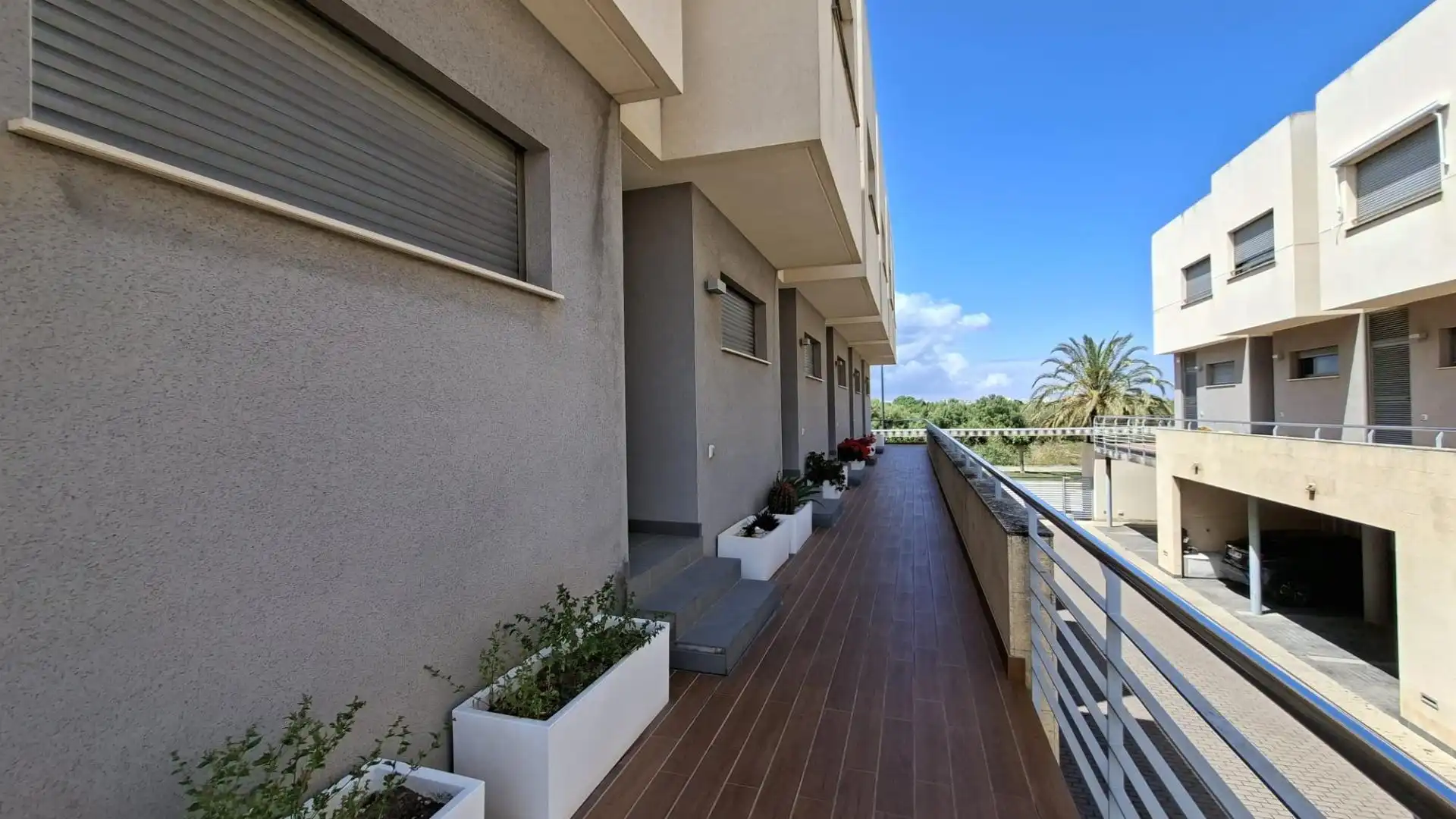 Außenansicht von Maisonette zum Verkauf in Daimús mit Klimaanlage, Heizung und Privatgarten