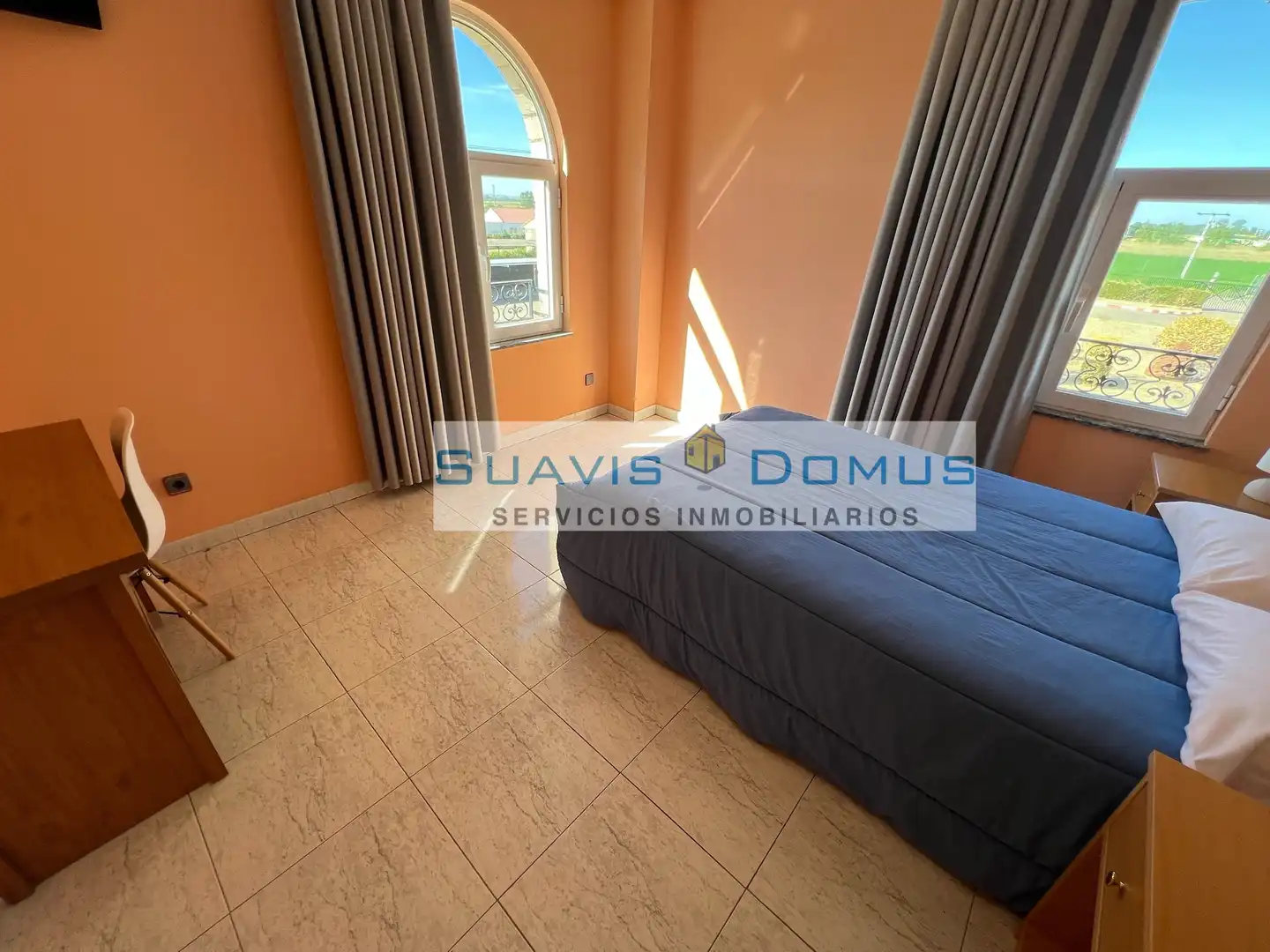 Habitación de Edificio en venta en Coreses con Alarma