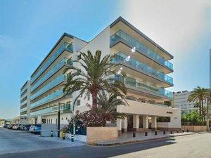 Vista exterior de Edifici en venda en Santa Eulària des Riu amb Alarma