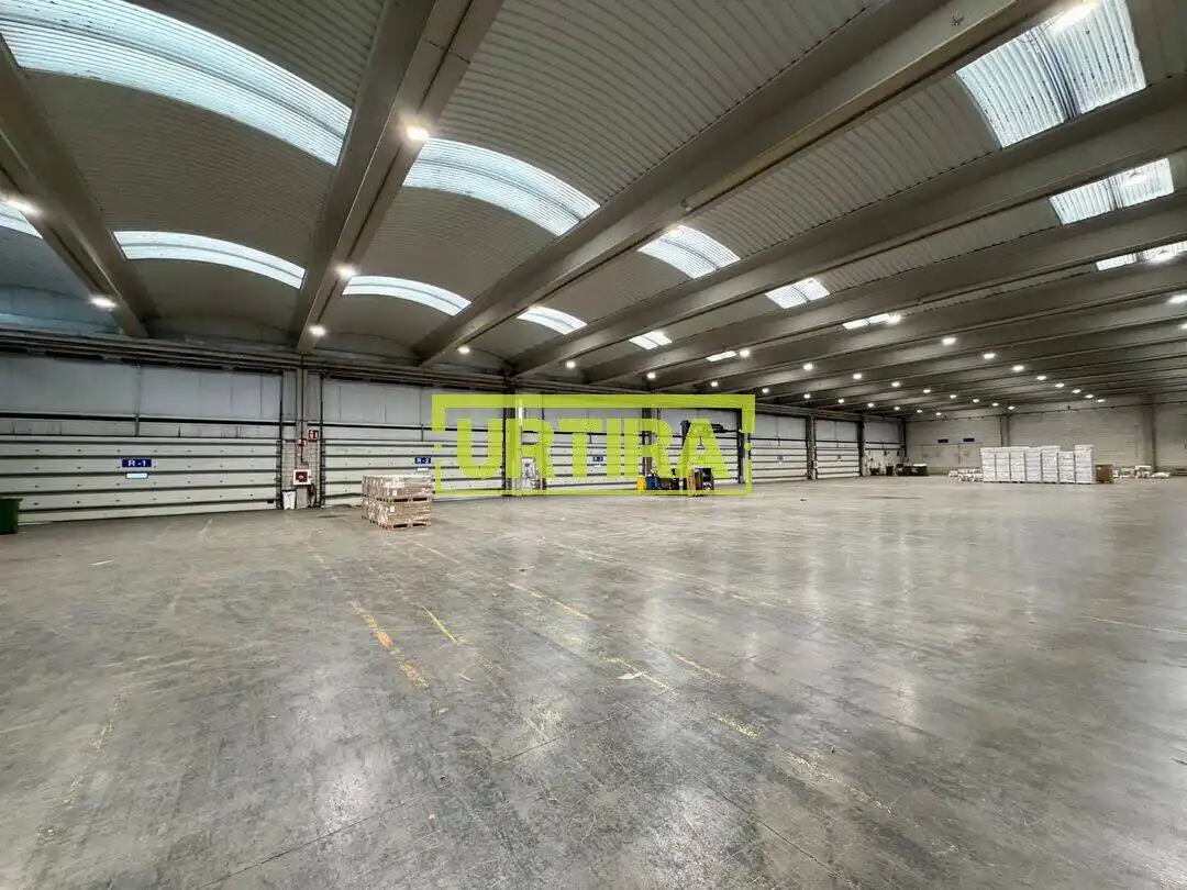 Nave industrial de alquiler en Irun 