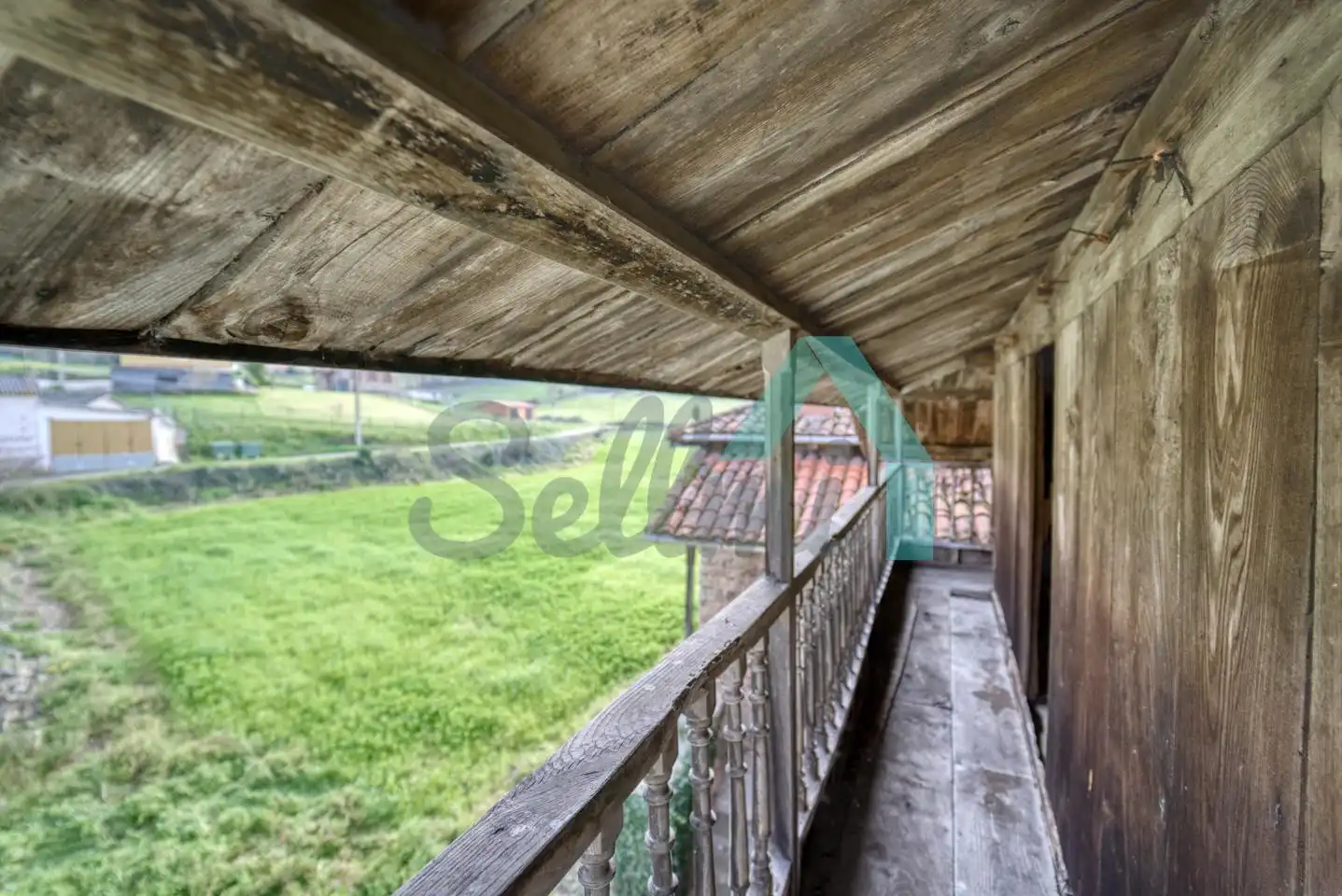 Casa o xalet en venda a Llamas, Salas