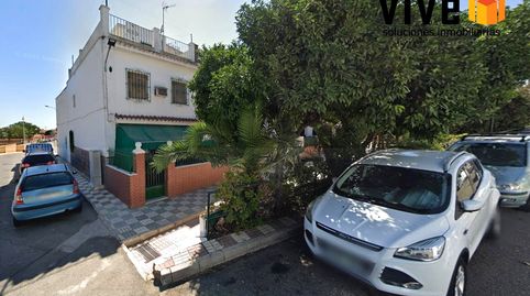 Foto 2 de Casa adosada en venta en Calle Sanlucar la Mayor, Centro, Bormujos