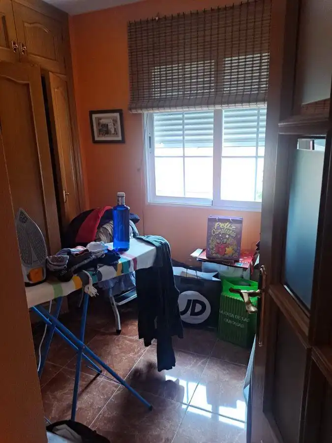 Dormitori de Casa o xalet en venda en La Alcayna