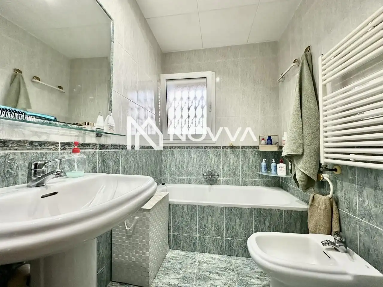 Bany de Casa o xalet en venda en Palafolls amb Jardí privat