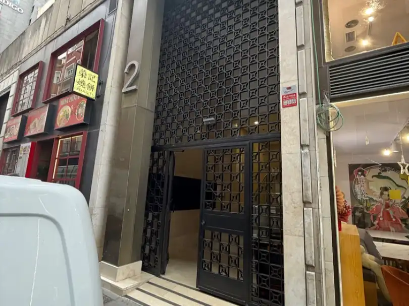 Exterior view of Office for sale in Madrid  with Air Conditioner