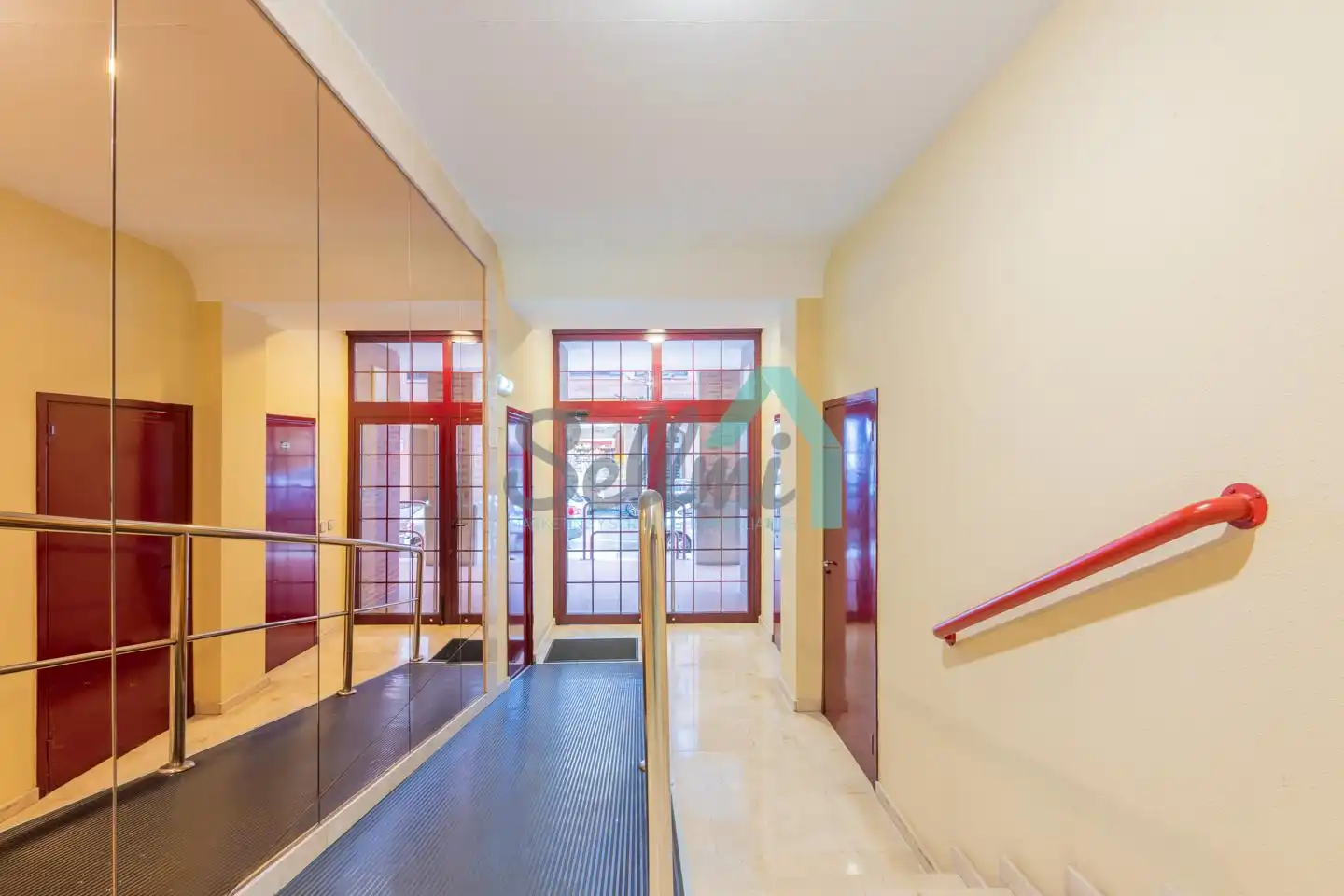 Maisonette zur Miete in Rafael Gallego Sainz, Vallobín