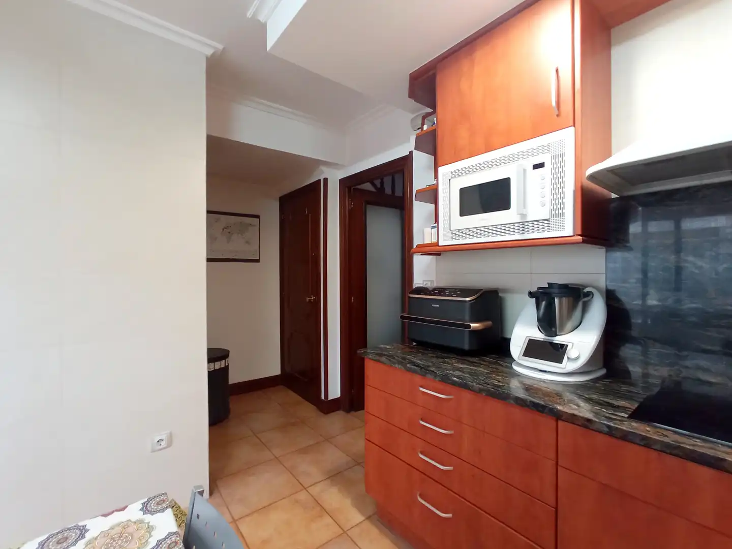Cocina de Casa adosada en venta en Irun  con Terraza, Trastero y Amueblado