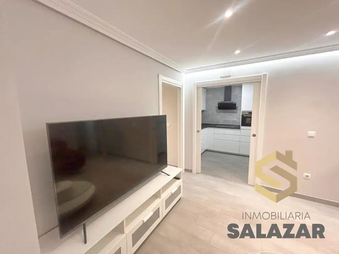 Apartamento de alquiler en Bilbao  con Calefacción y Balcón