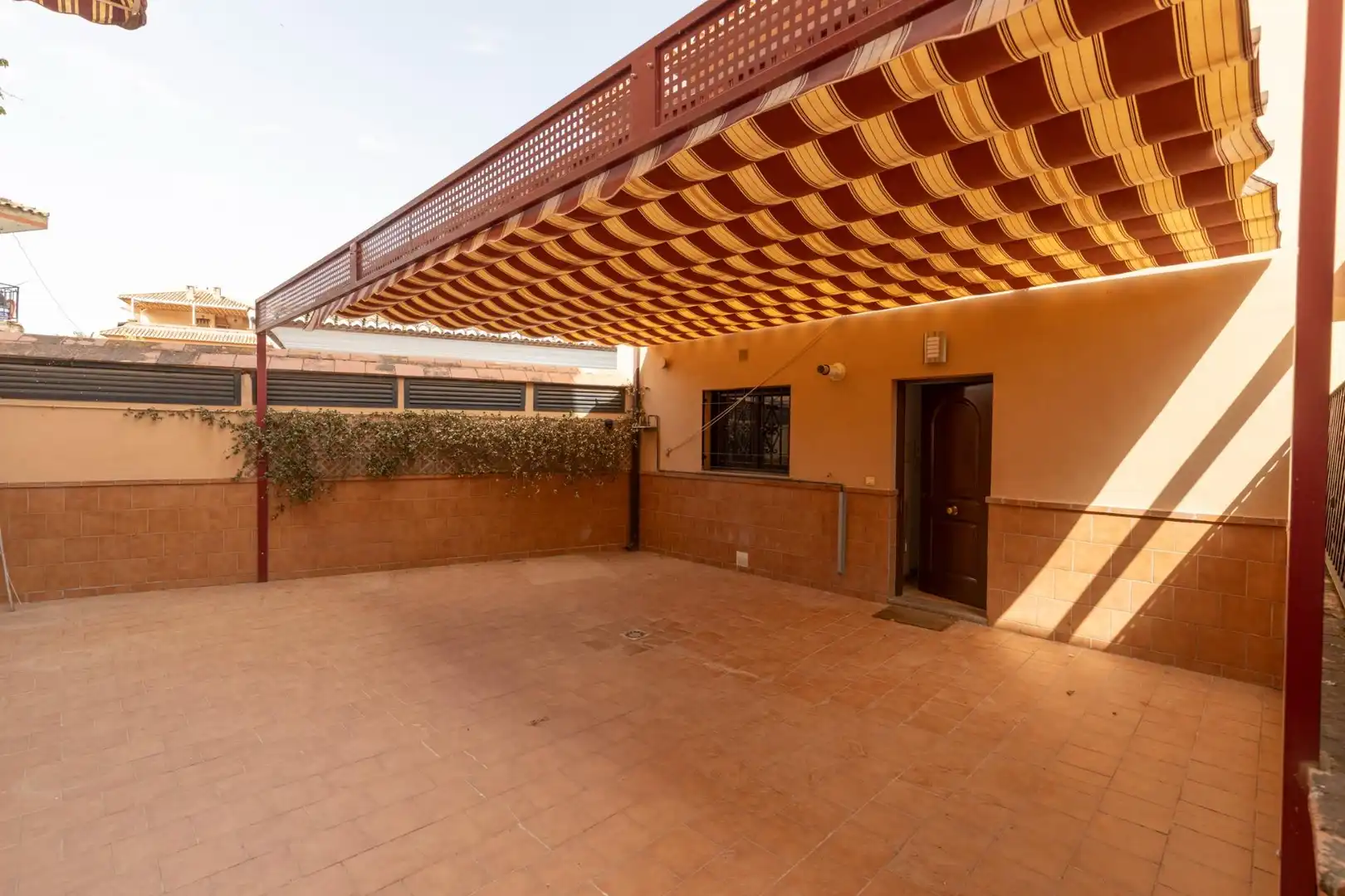 Terrassa de Casa adosada en venda en Monachil amb Aire condicionat, Calefacció i Terrassa