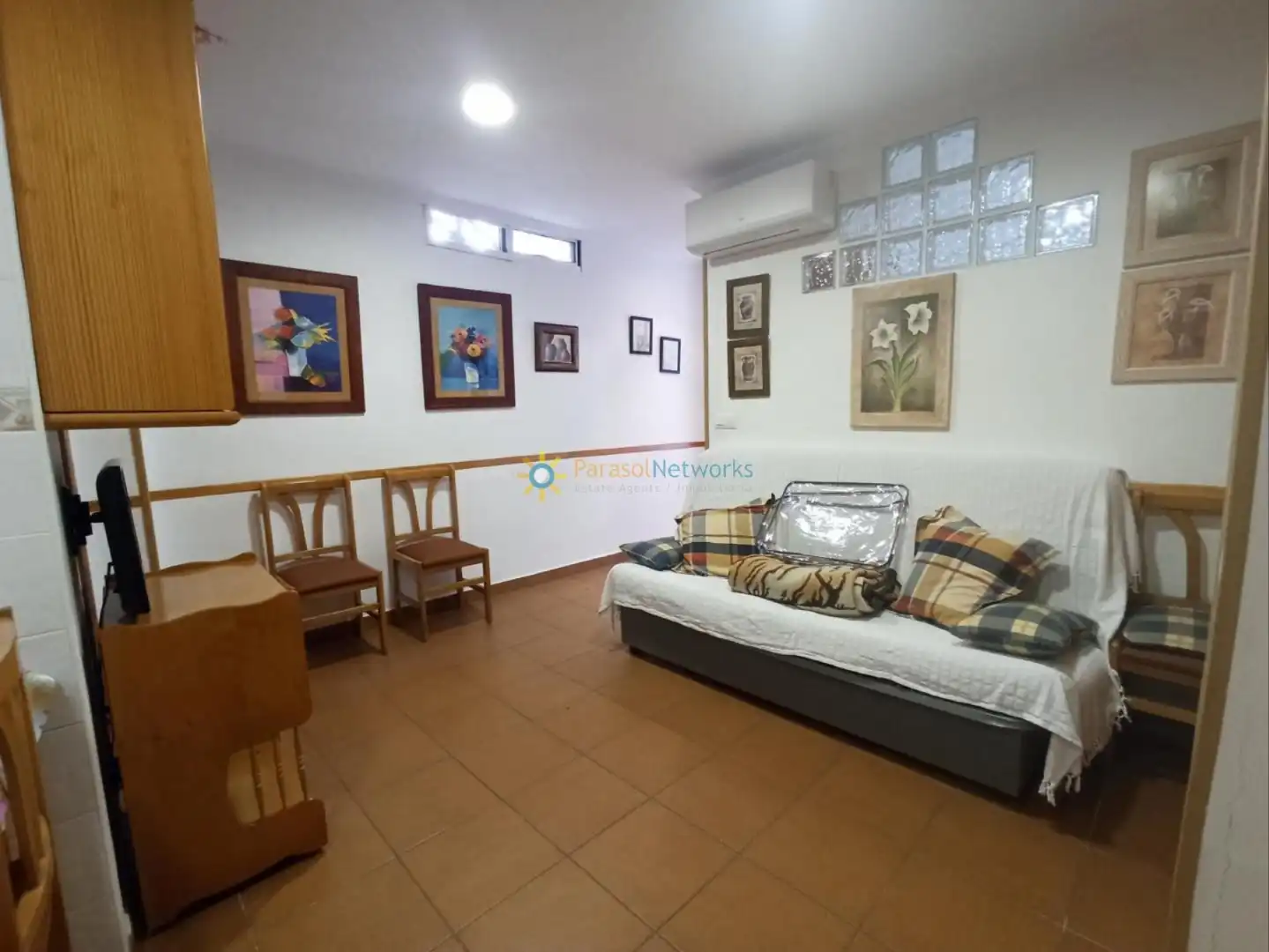 Apartments for sale in Oliva  with Terrace, Storage room and Furnished