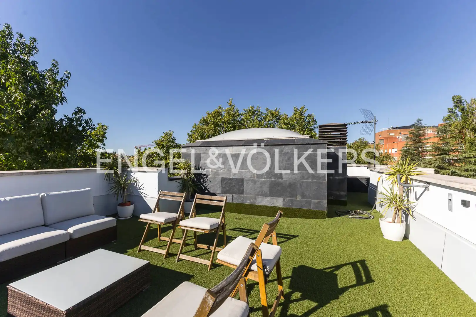 Terraza de Casa o chalet en venta en Madrid con Aire acondicionado, Calefacción y Jardín privado
