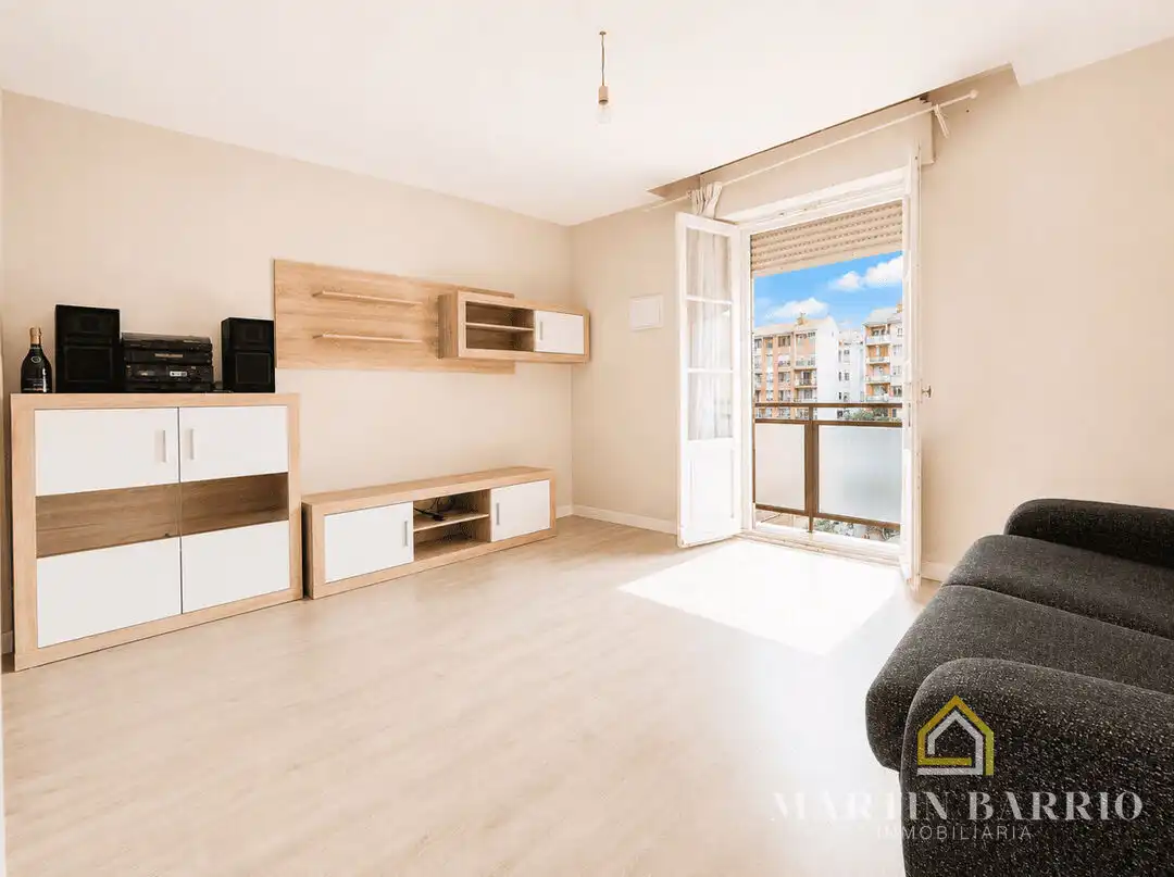 Living room of Flat for sale in Sestao   with Balcony and Alarm