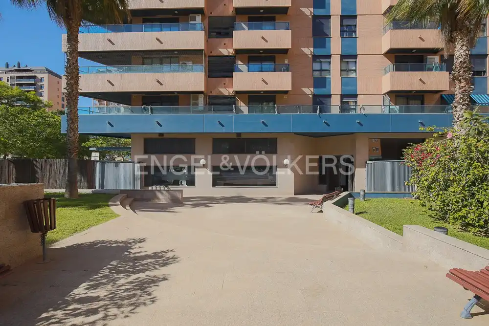 Vista exterior de Ático de alquiler en Valencia con Aire acondicionado, Calefacción y Terraza