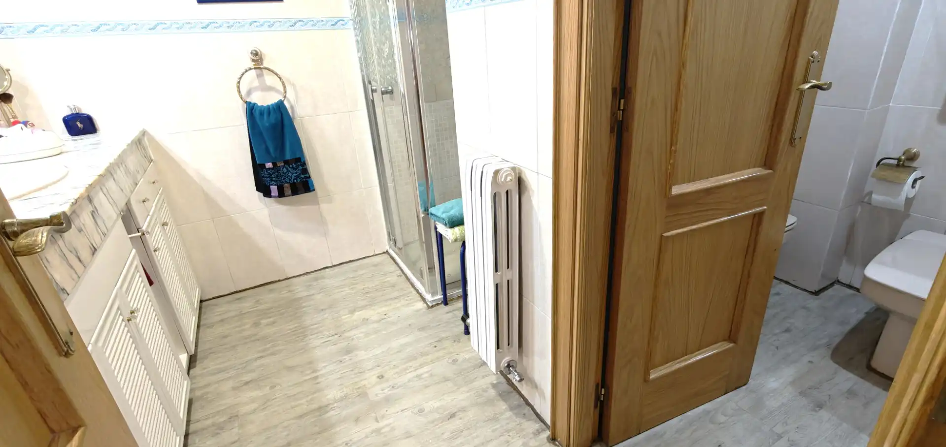 Bathroom of Flat for sale in Zaragoza  with Air Conditioner, Heating and Parquet flooring