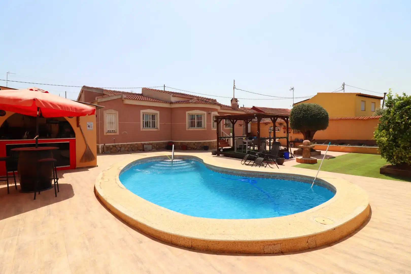 Casa con piscina en venta en Benijófar