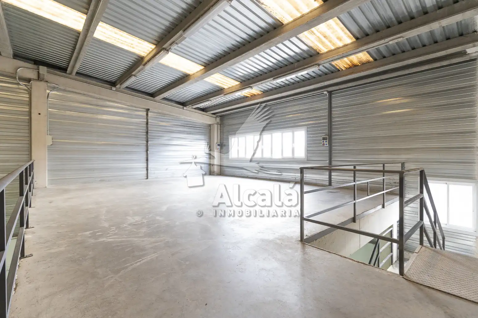 Industrial buildings for sale in Daganzo de Arriba, Madrid