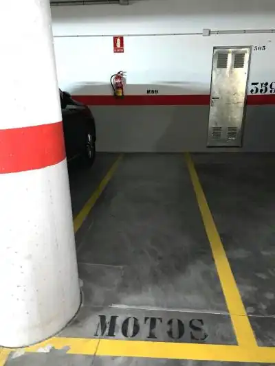 Parkplatz von Garage zum Verkauf in Estepona