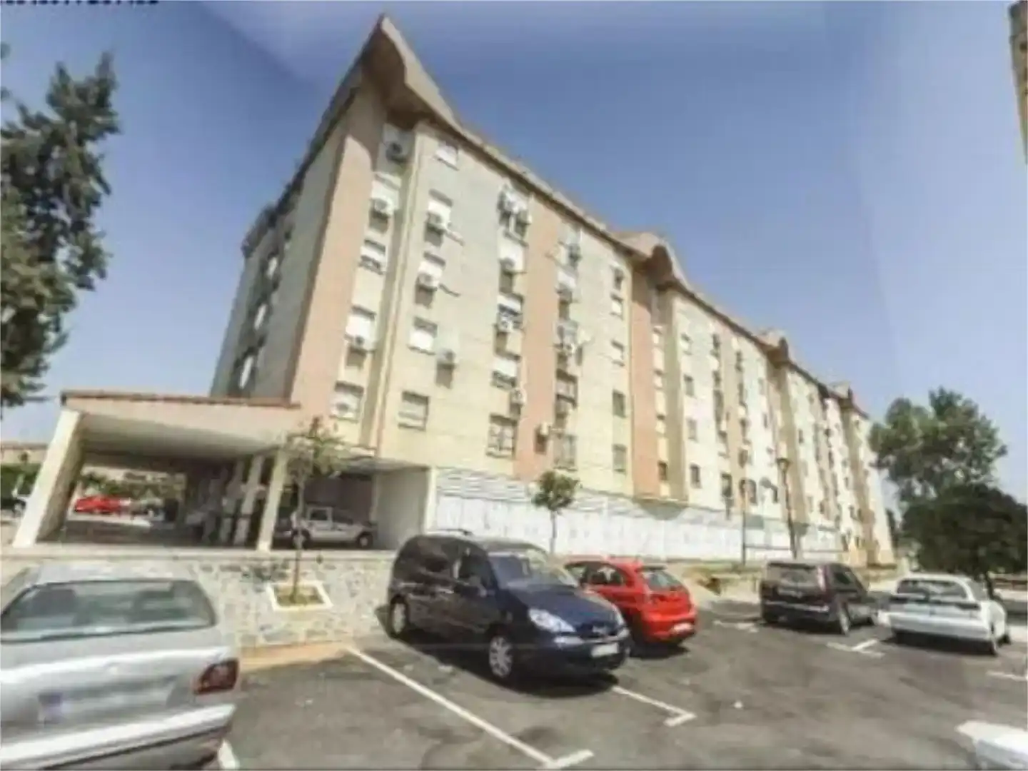 Vista exterior de Piso en venta en Utrera con Aire acondicionado y Piscina