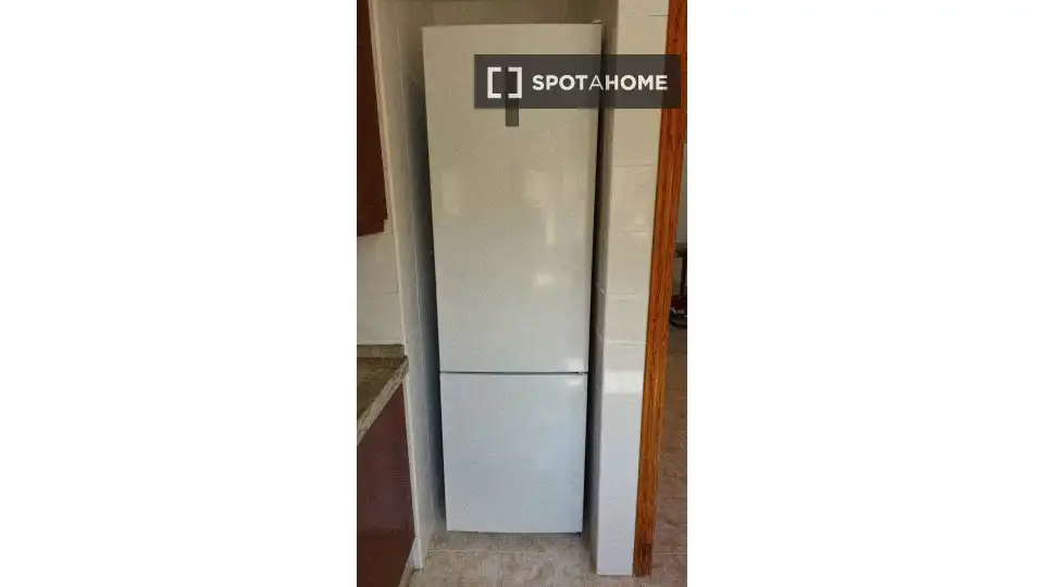 Vista exterior de Piso para compartir en Mutxamel con Aire acondicionado, Terraza y Amueblado