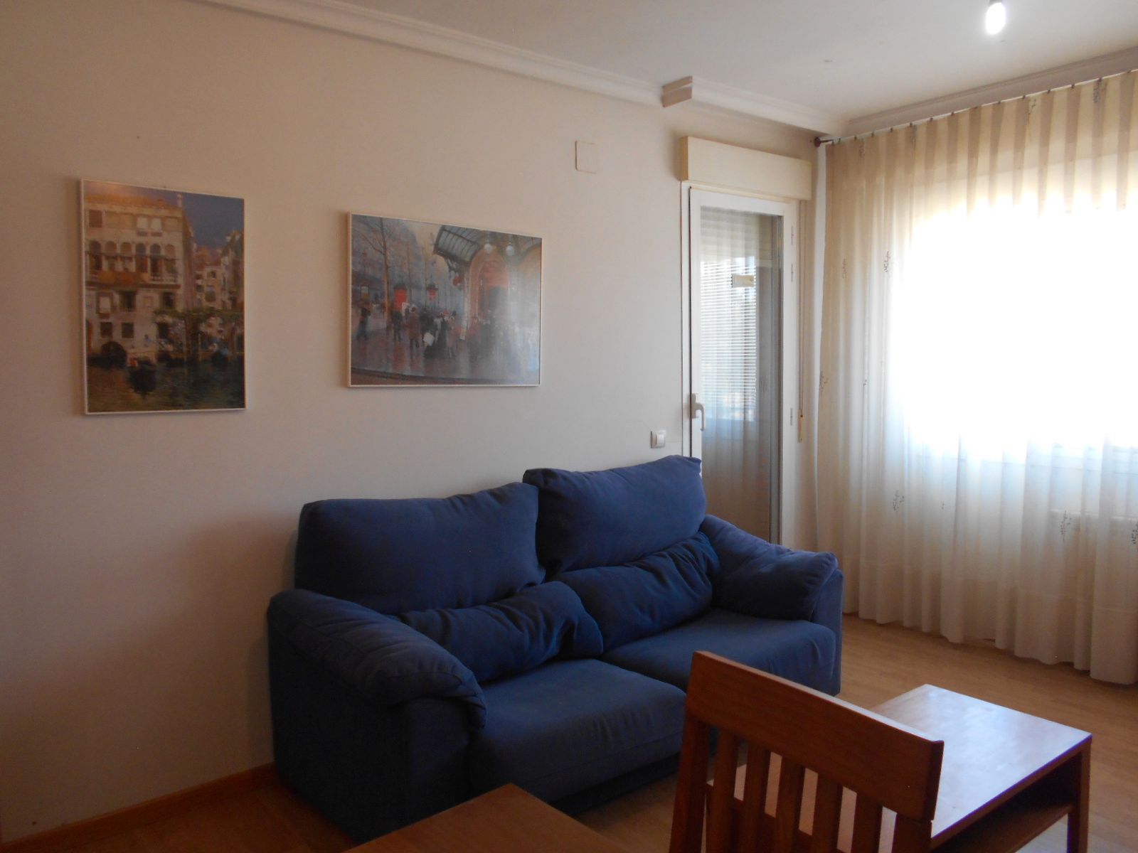 Sala d'estar de Apartament en venda en Ciudad Real Capital amb Calefacció, Terrassa i Traster