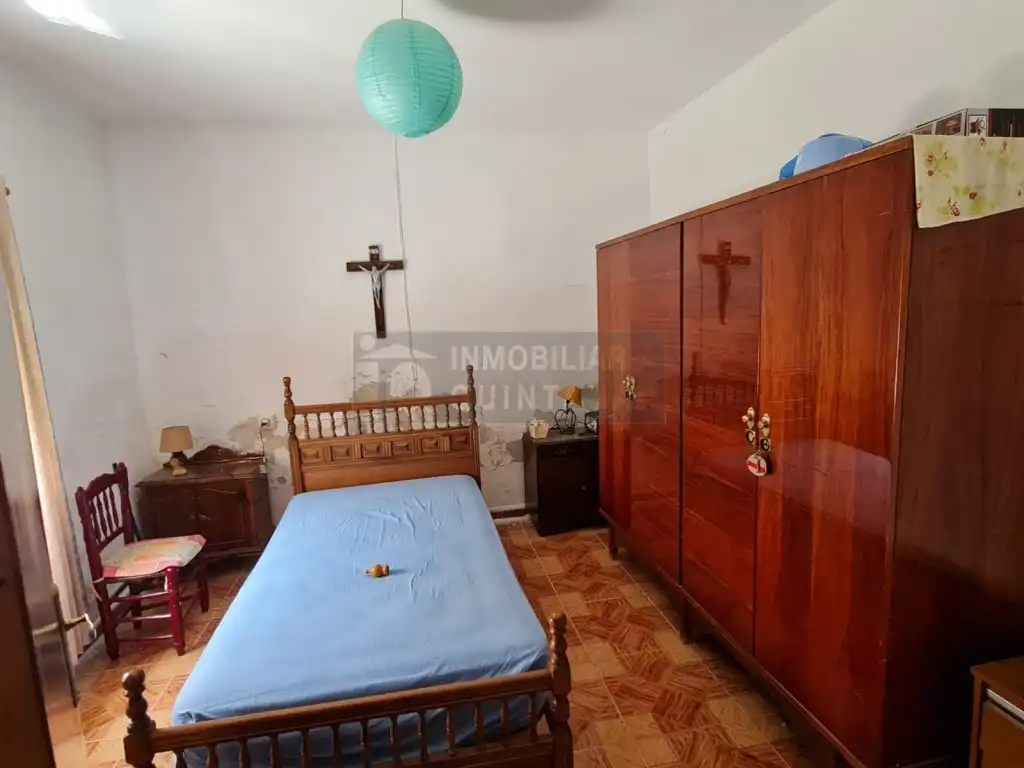 Houses for sale in Calle Gavilanes, Miguel Esteban