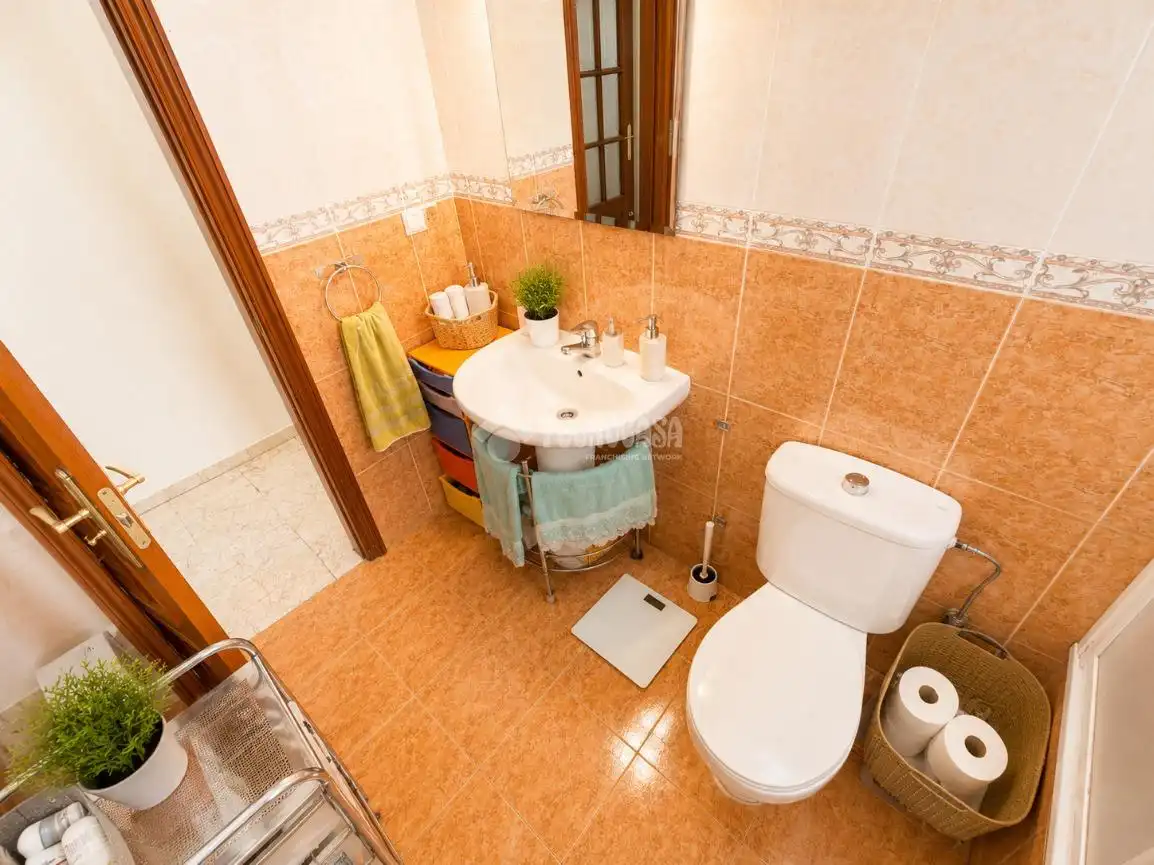 Bathroom of Flat for sale in Armilla  with Air Conditioner and Heating