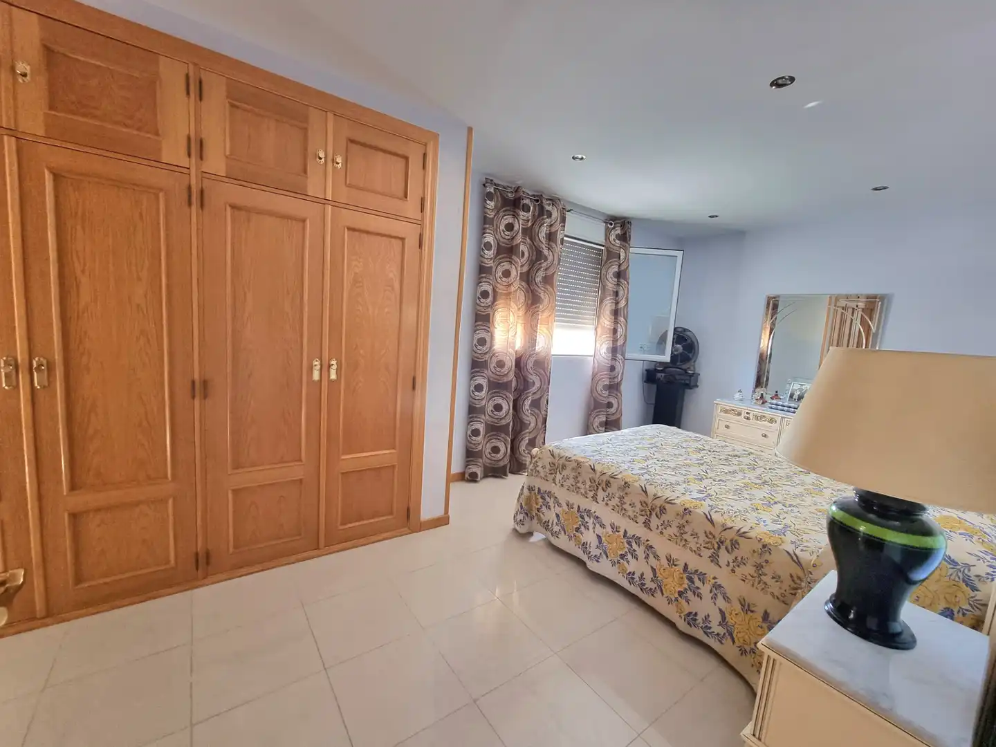 Dormitori de Casa o xalet en venda en Escalona amb Aire condicionat, Jardí privat i Traster