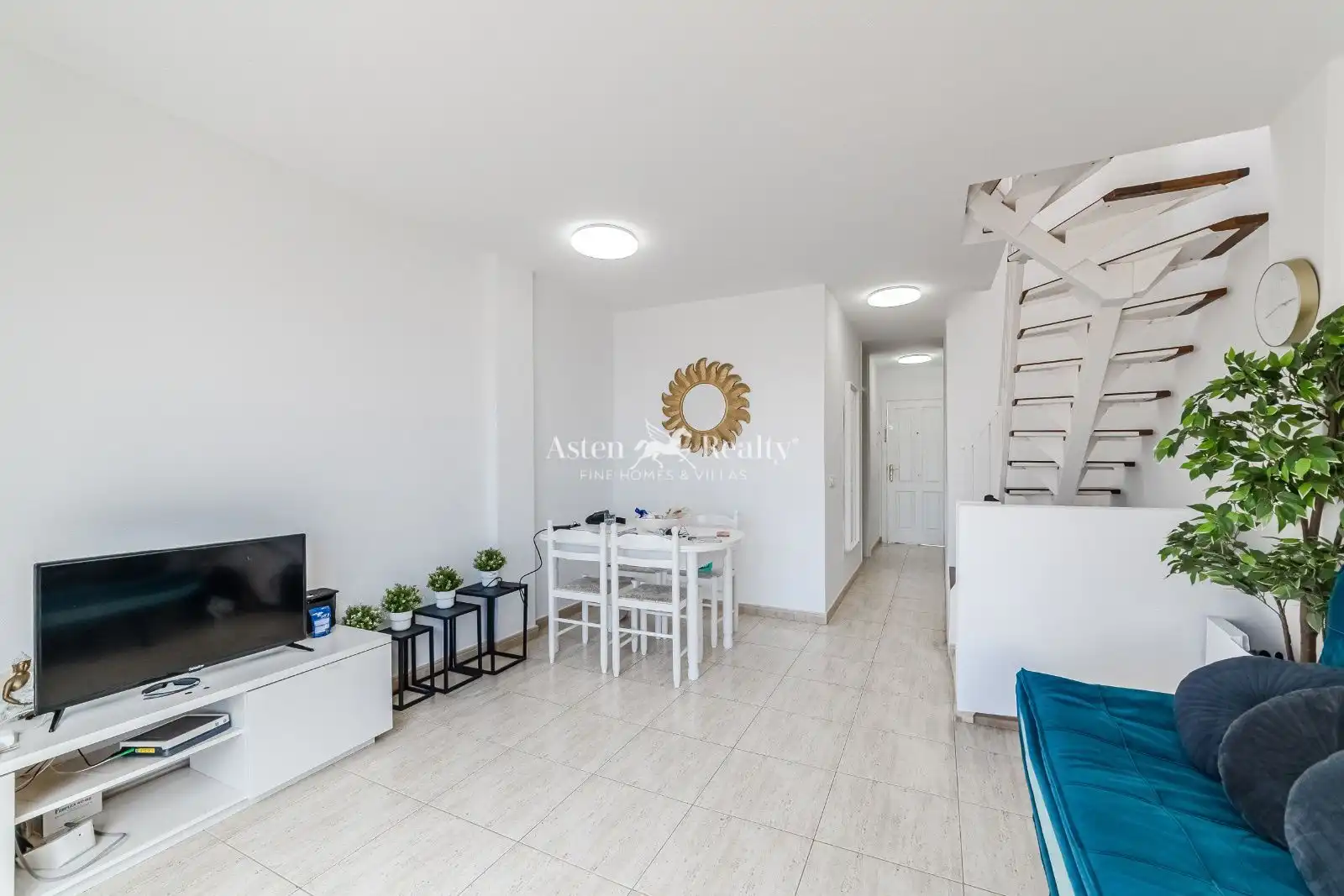 Wohnzimmer von Dachboden zum Verkauf in Adeje mit Terrasse, Schwimmbad und Möbliert