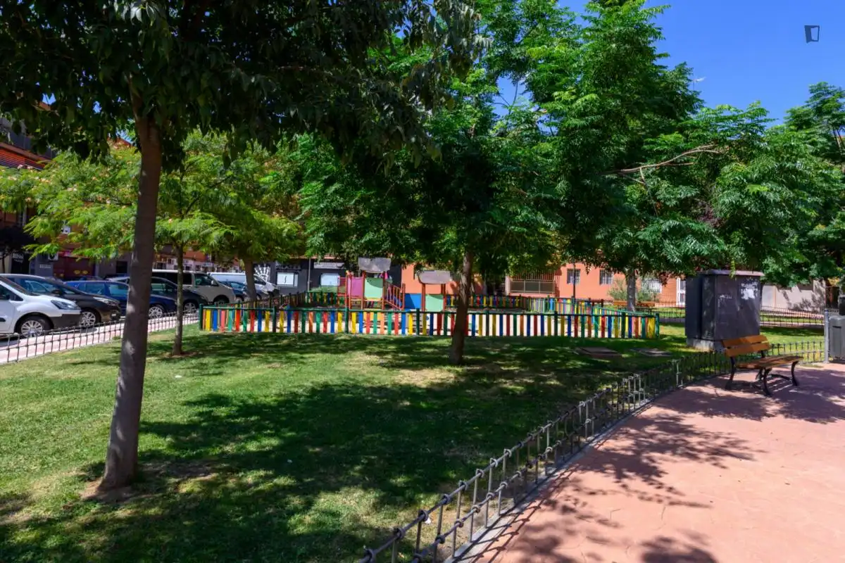 Vista exterior de Apartamento para compartir en Universidad