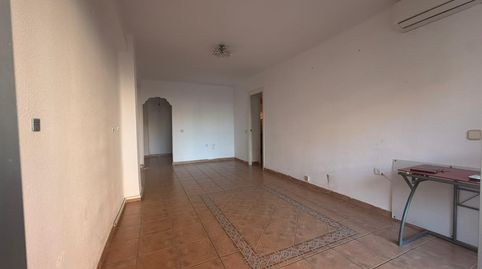 Foto 3 de Piso en venta en Avenida de Sorolla, 25, Ayuntamiento, Torremolinos