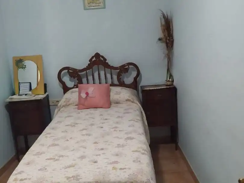 Habitación de Casa adosada en venta en Abrera, Barcelona