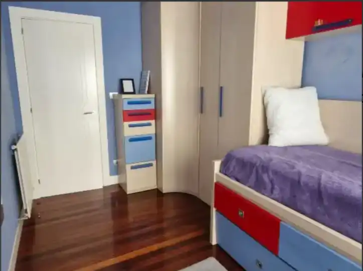 Bedroom of Flat for sale in Erandio  with Heating