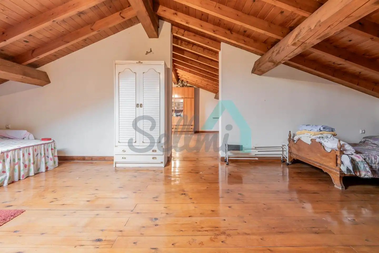 Dormitori de Casa o xalet en venda en Llanes amb Calefacció, Jardí privat i Parquet