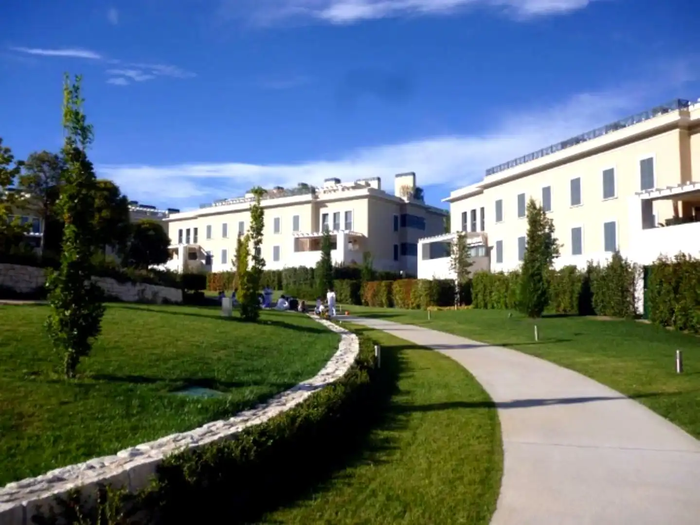 Exterior view of Ground floor for rent in Madrid  with Air Conditioner, Heating and Private garden