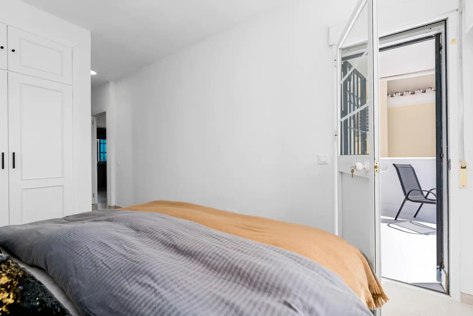 Habitación de Casa o chalet en venta en Estepona con Aire acondicionado, Jardín privado y Terraza