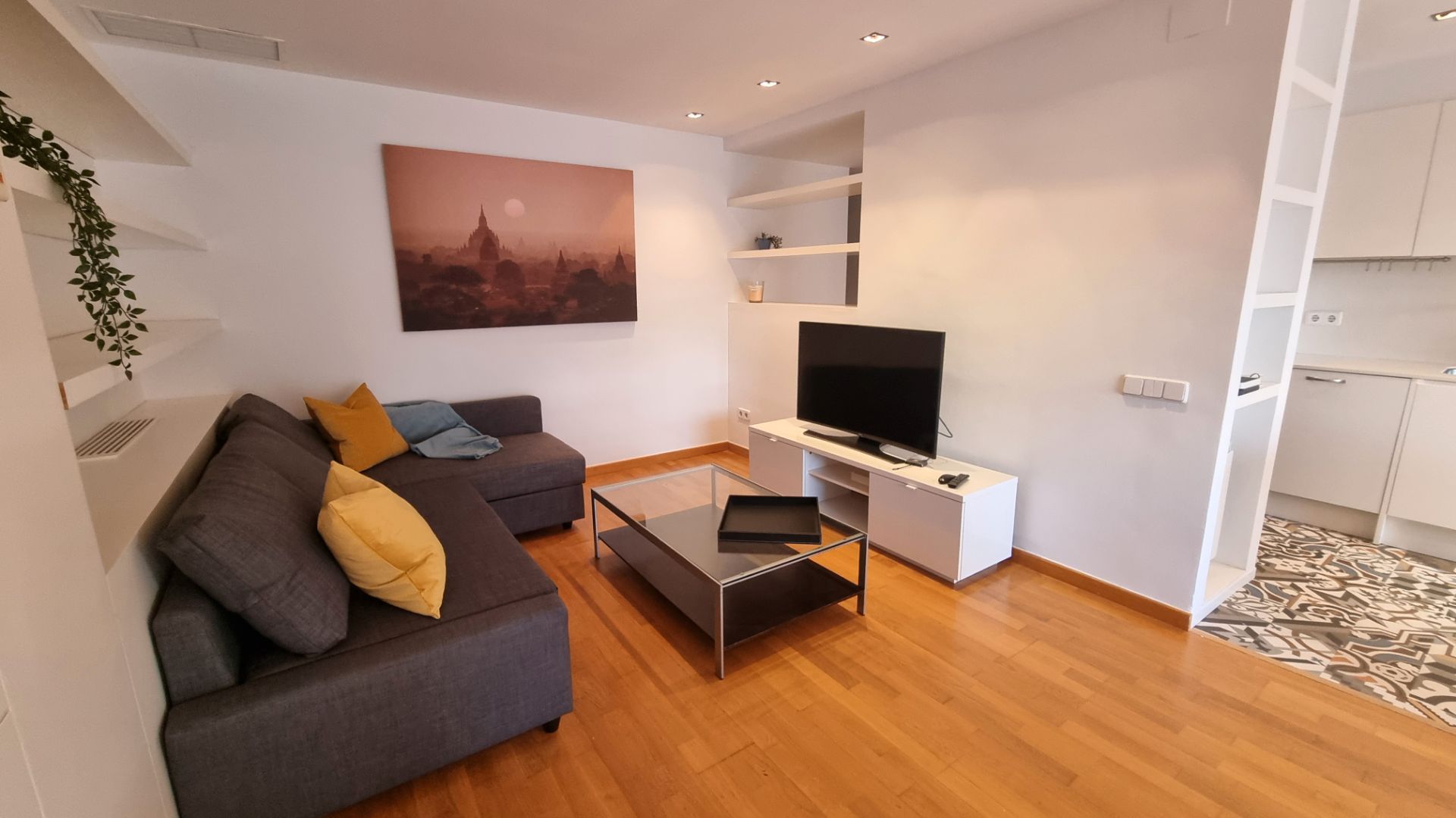 Living room of Flat to rent in  Barcelona Capital  with Air Conditioner, Heating and Parquet flooring