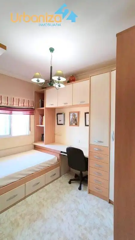Habitación de Ático en venta en Fregenal de la Sierra con Aire acondicionado, Terraza y Trastero